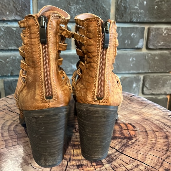 Free People bootie HOST PICK - Picture 4 of 9